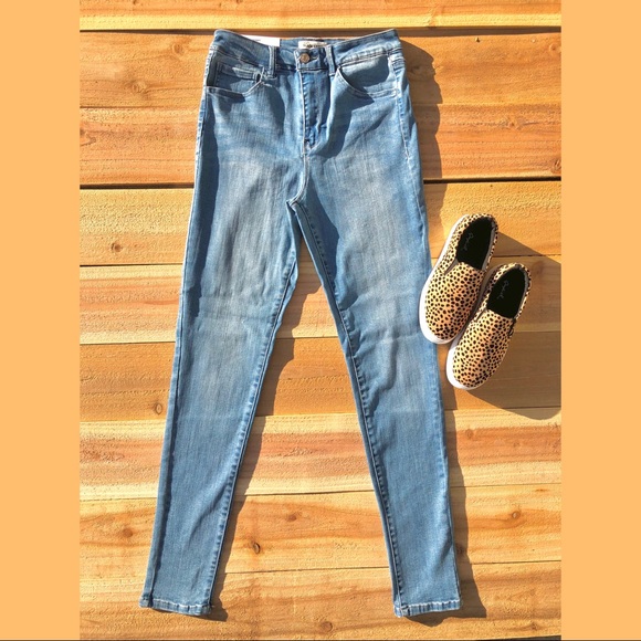 Classic Blue High Rise Skinny Jeans - Picture 2 of 7